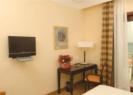 Palazzo Foti 4* Κρότωνας