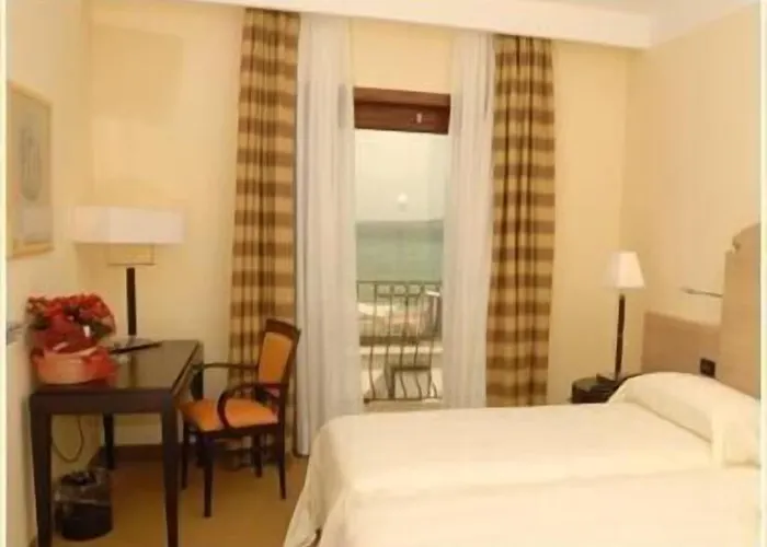 Palazzo Foti 4* קרוטונה